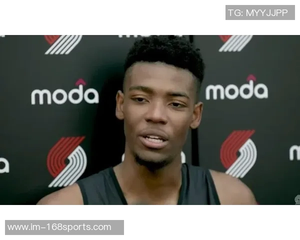 布兰登米勒全场表现亮眼19投11中三分6中6砍下28分6篮板5助攻 布兰登米勒全场表现亮眼19投11中三分6中6砍下28分6篮板5助攻